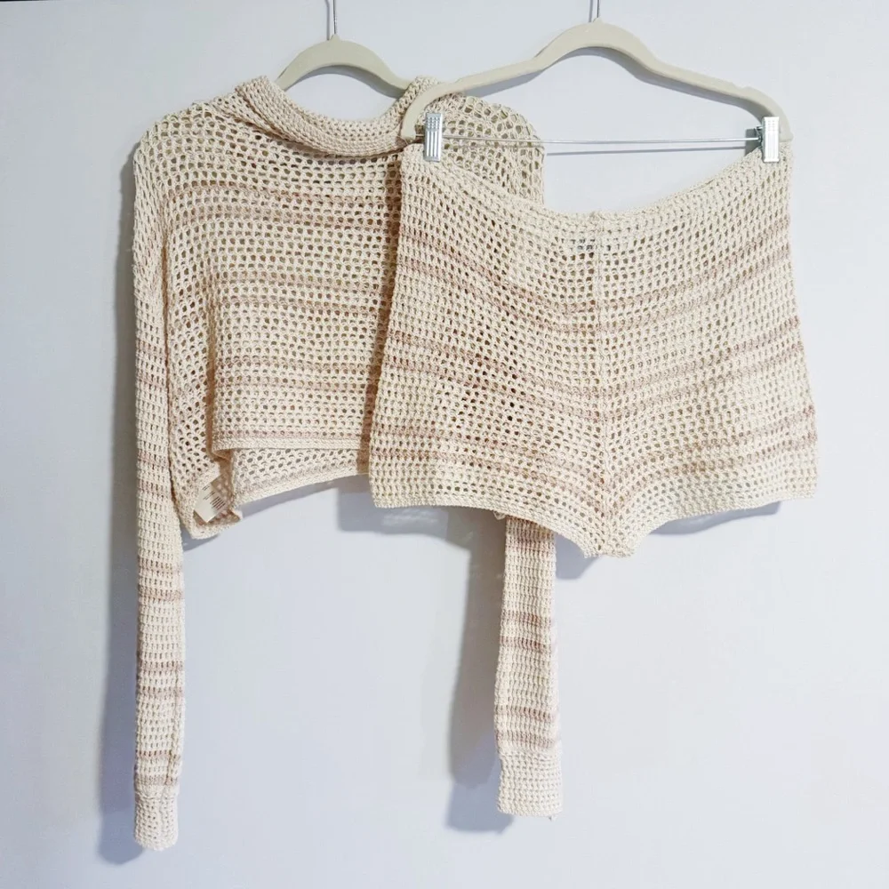 FP Beach - Tan and Pink Crochet Set - Picture 4 of 4